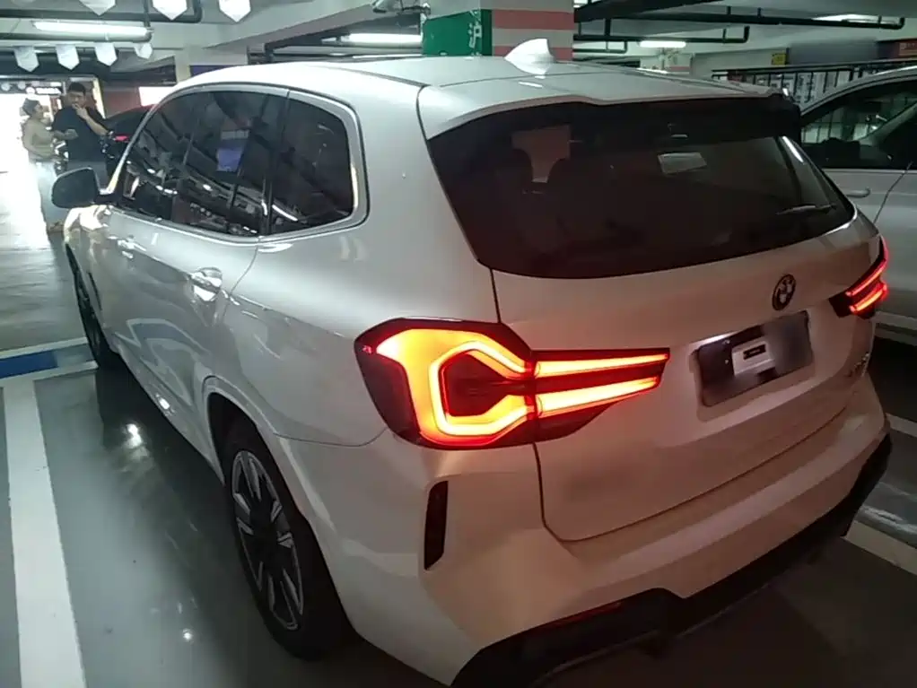 BMW iX3 2024 2023 Pioneer Type