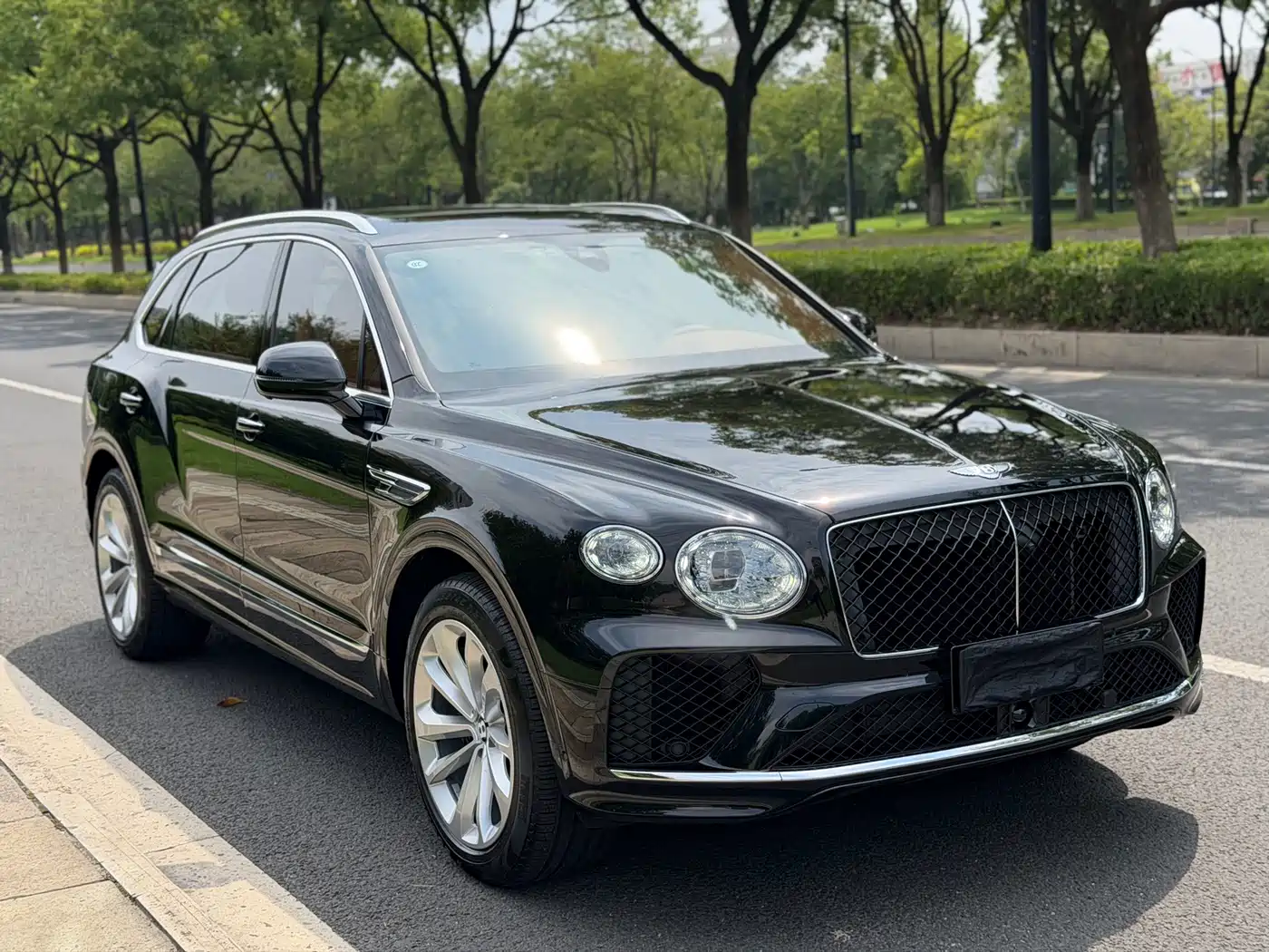 Bentley Bentayga 2025 2024 4.0T V8 Long Wheelbase