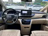Фото 5 - Buick GL8