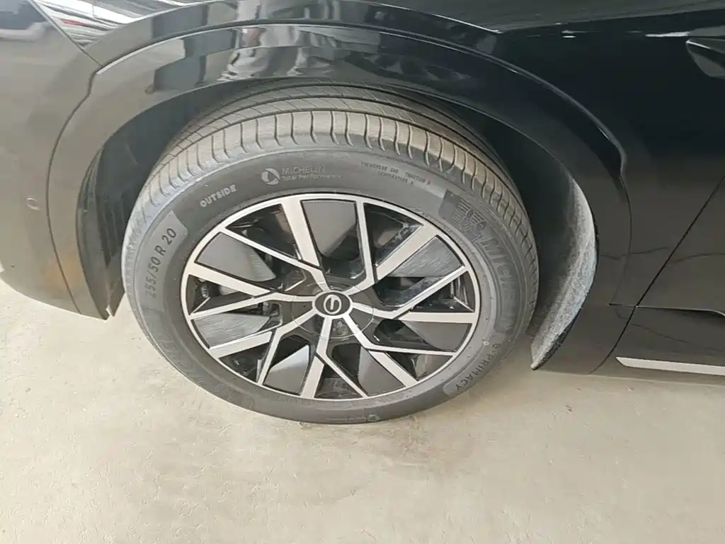 GAC Trumpchi Trumpchi Vision S9 2025 2025 1.5T Hybrid Premium