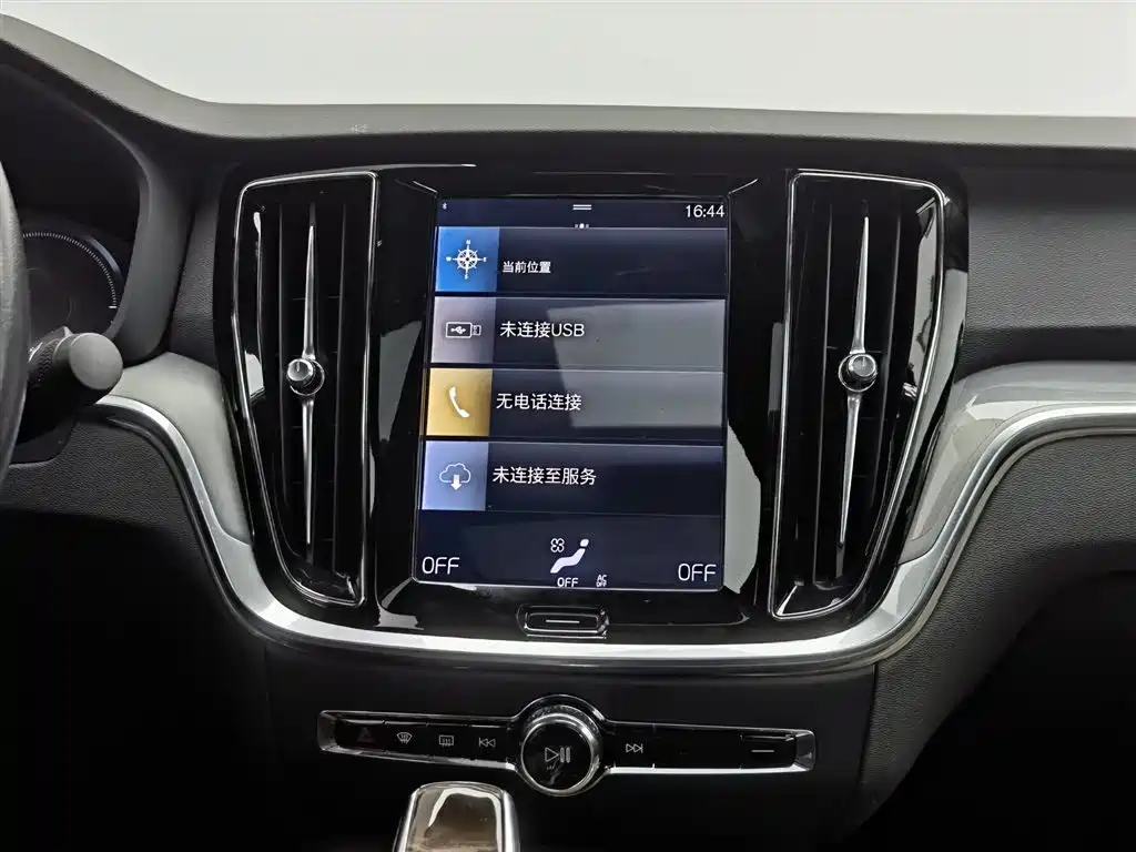 Volvo S60 Plug-in Hybrid 2022 T8 E-AWD Hybrid Intelligent Luxury Edition фото 12