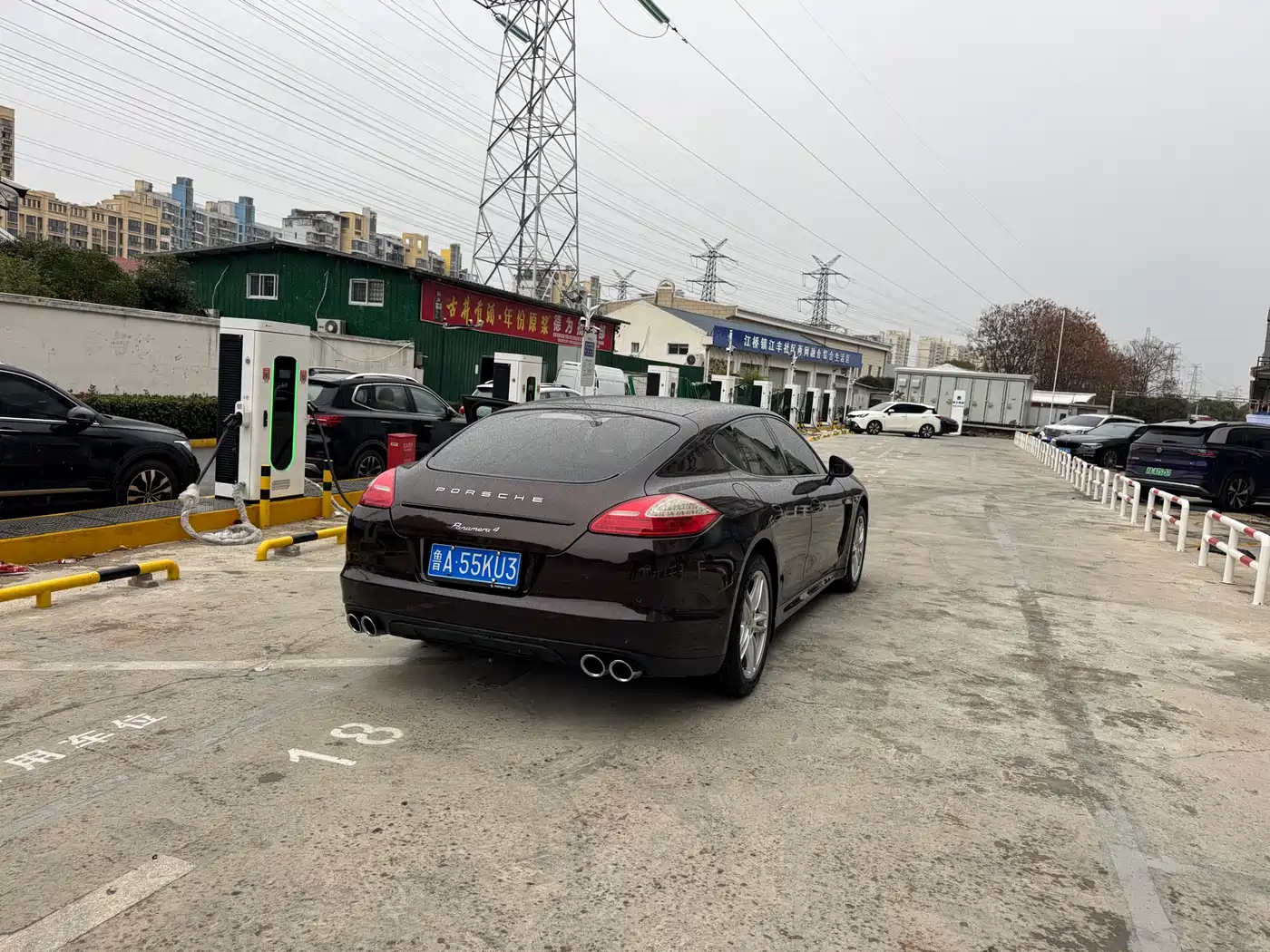 Porsche Panamera 2013 Panamera 4 Platinum Edition 3.6L фото 17