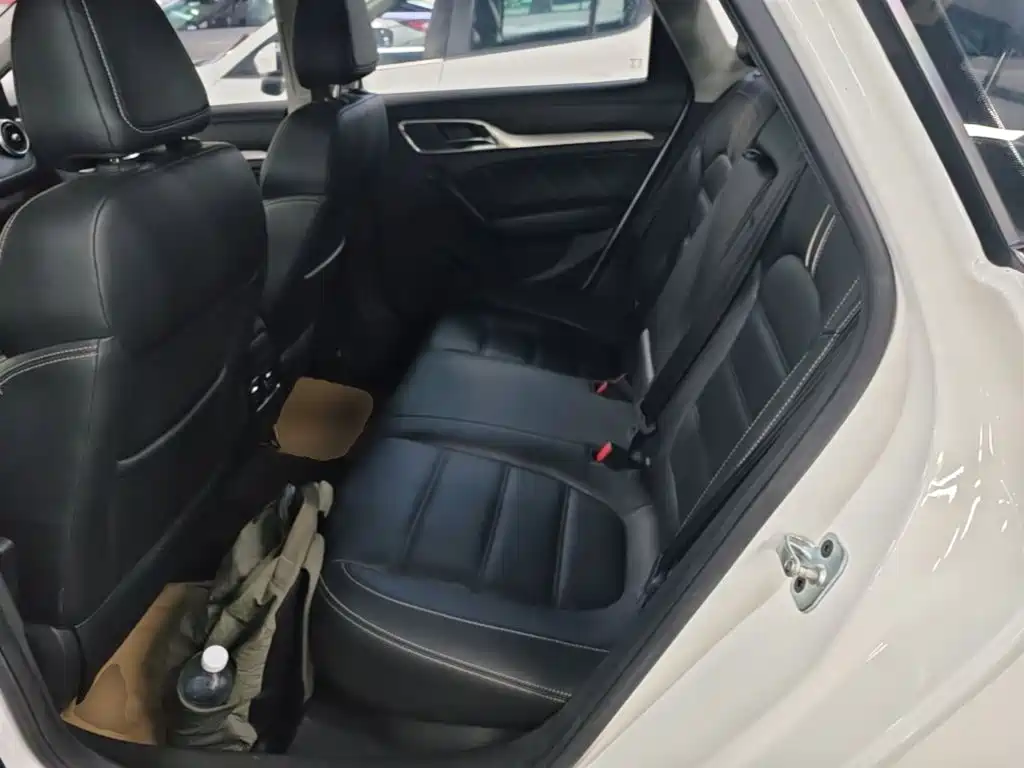MG MG6 2018 2017 20T Automatic Luxury Smart Connect Version (China V)