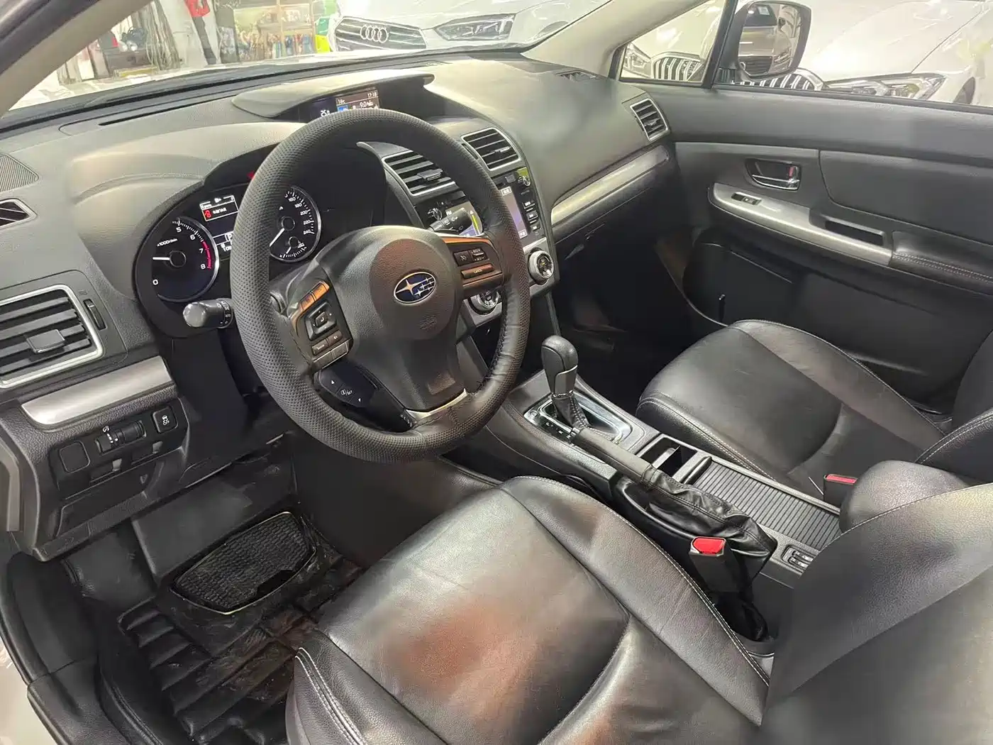 Subaru XV 2015 2.0i Luxury Edition фото 7