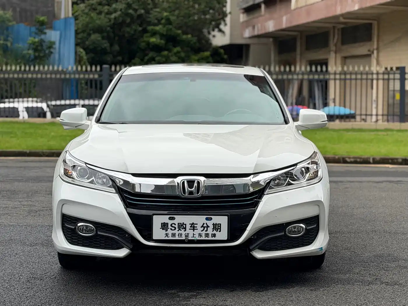 Фото 2 - Honda Accord