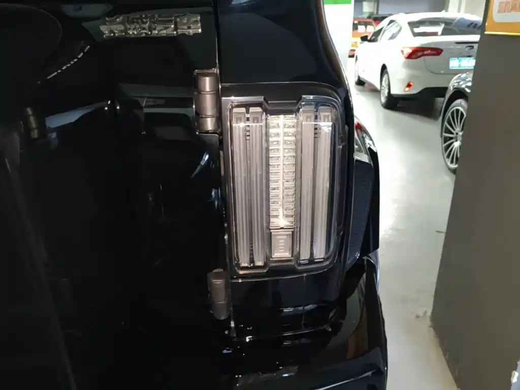 Crossboundary Auto Co-created Tank 300 2025 2023 2.0T Cyber Knight
