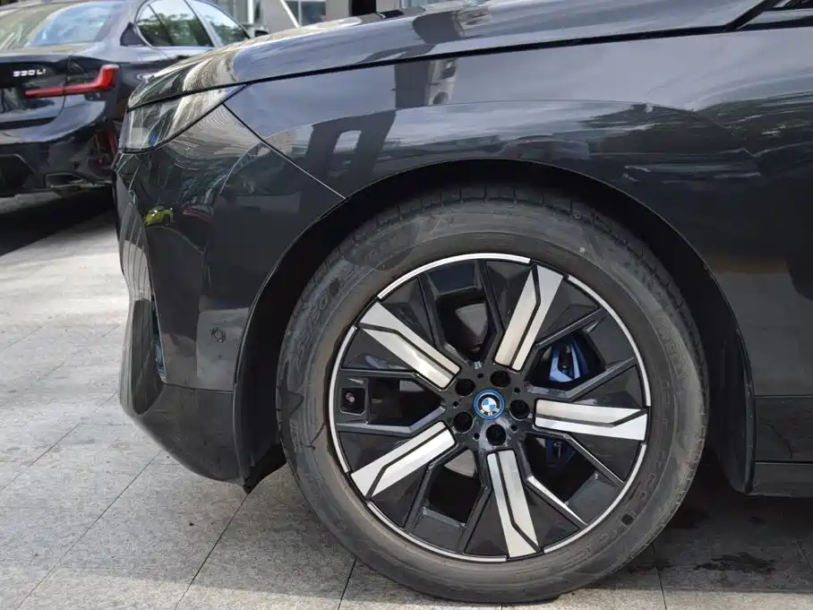 BMW iX 2023 2022 xDrive40