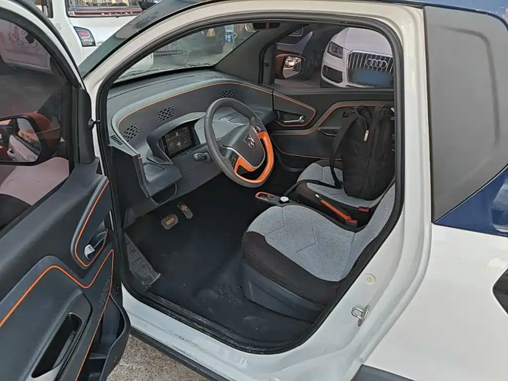Фото 17 - Baojun E100