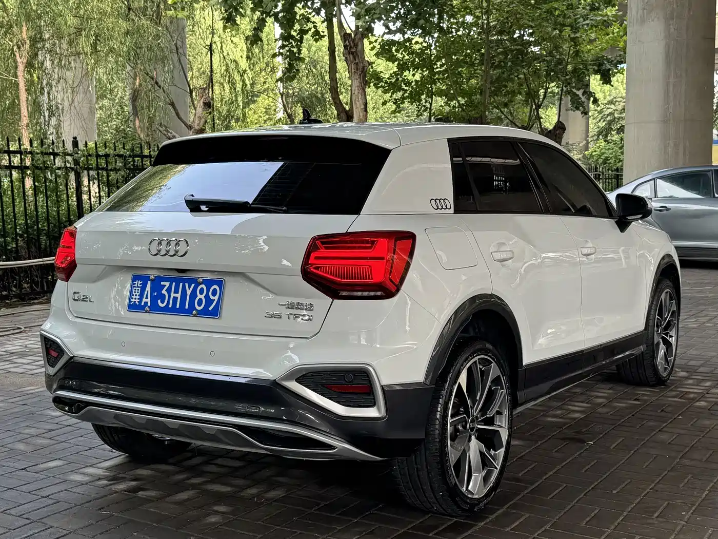 Фото 13 - Audi Q2L