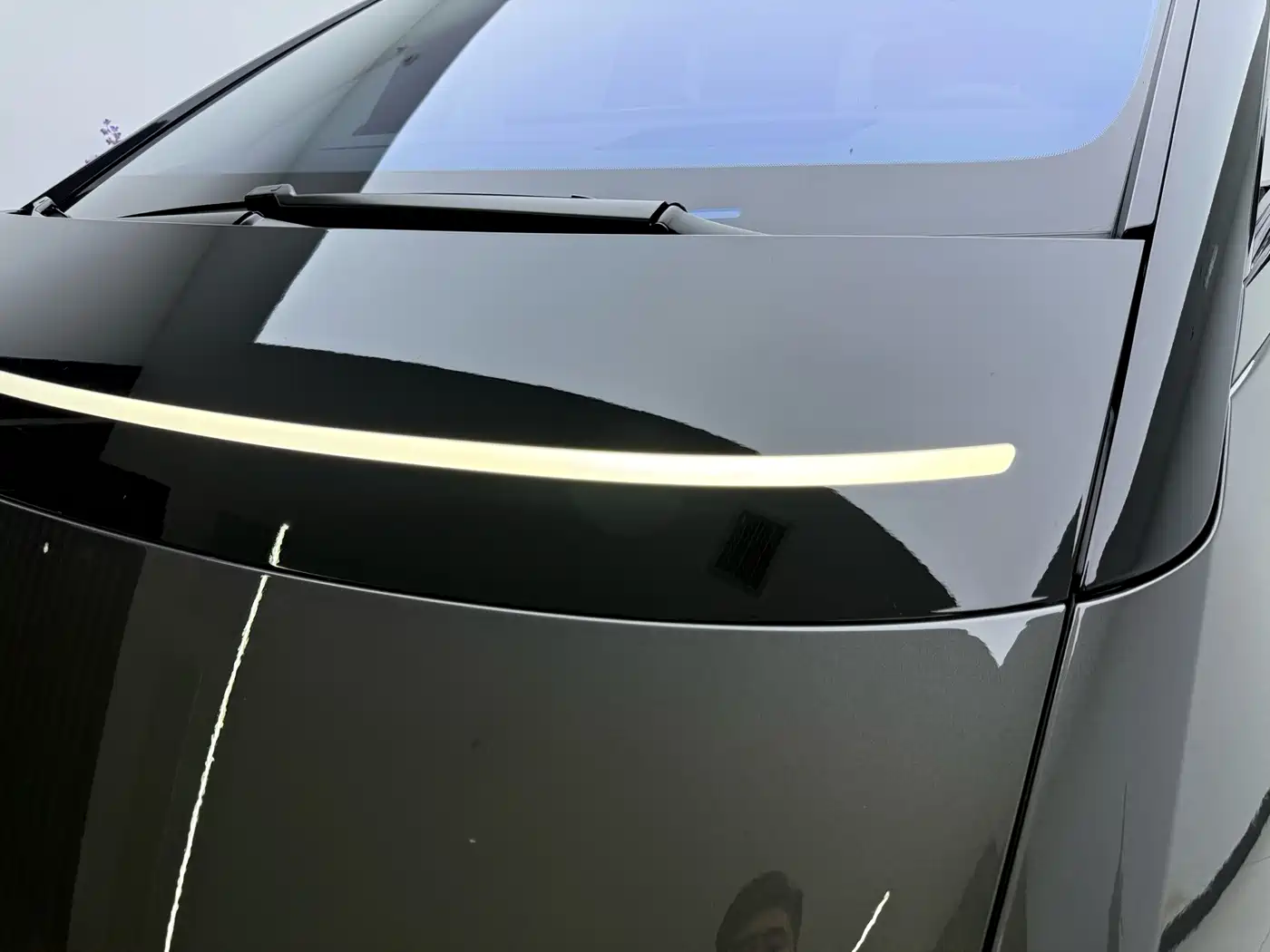 Фото 4 - Li Auto MEGA