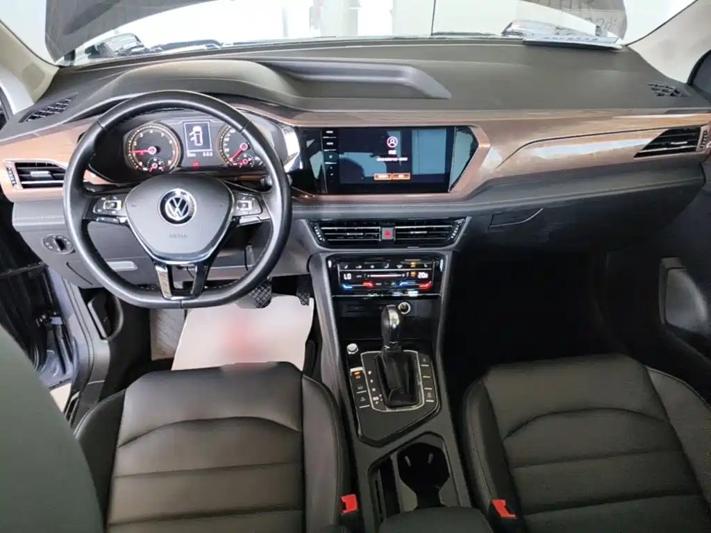 Volkswagen Tharu, миниатюра 10