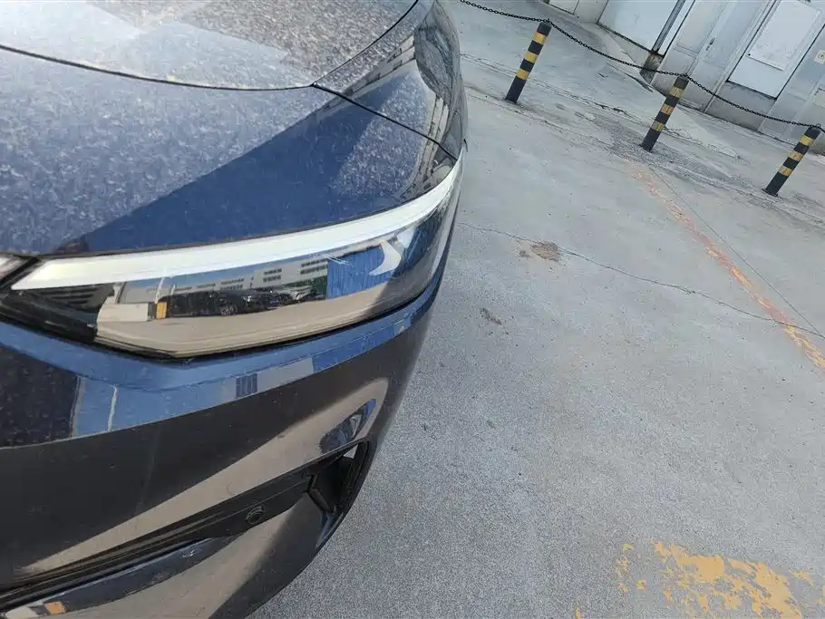 VOLKSWAGEN ID.7 VIZZION