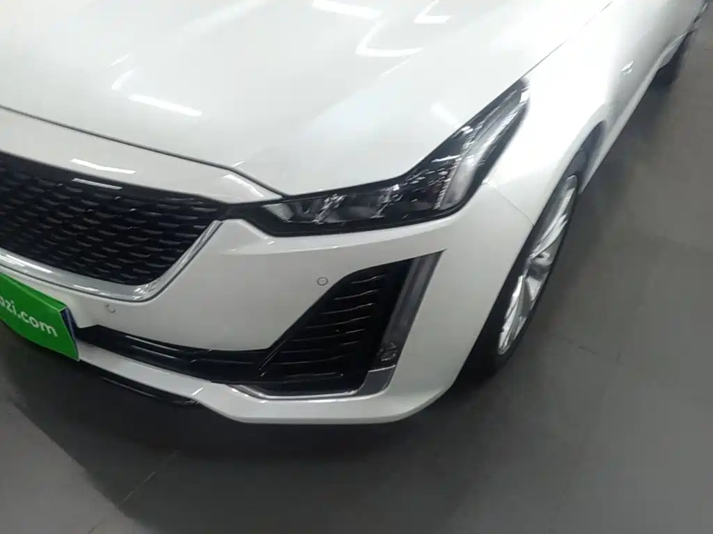 Cadillac CT5 2026 2023 28T Luxury Style (Standard Edition)