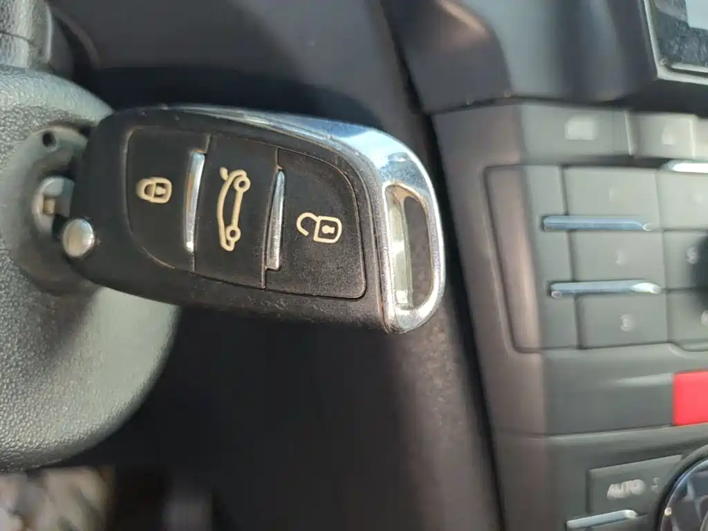 DS 5LS 2015 2014 1.8L Elegance VTi140