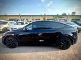 Photo 8 - Tesla Model Y