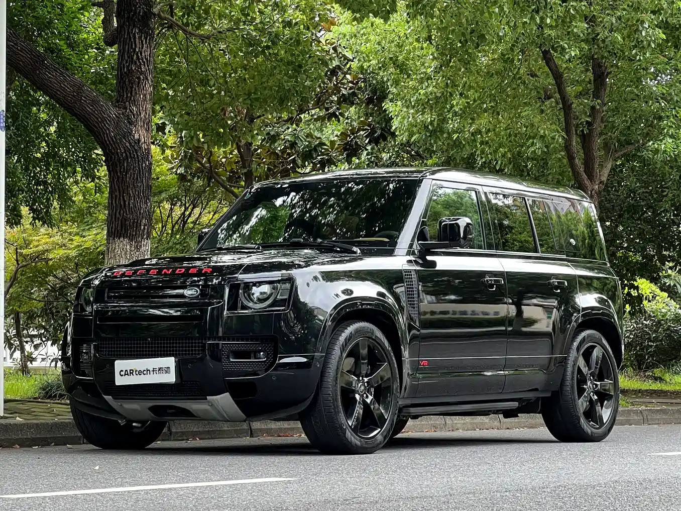 Land Rover Defender 2024 — пригон из Китая