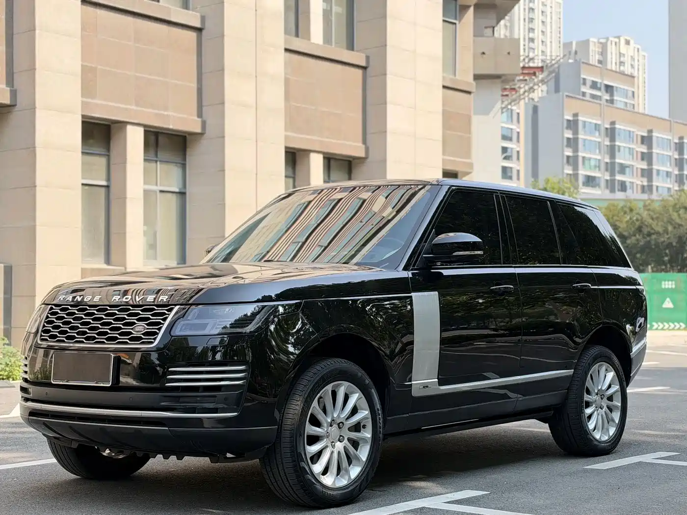 Land Rover Range Rover 2019 — пригон из Китая