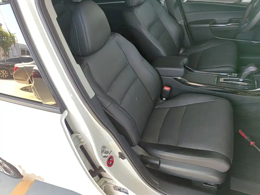 Фото 25 - Honda Jade