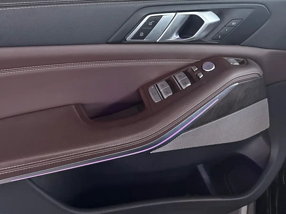 Photo 9 - BMW X5