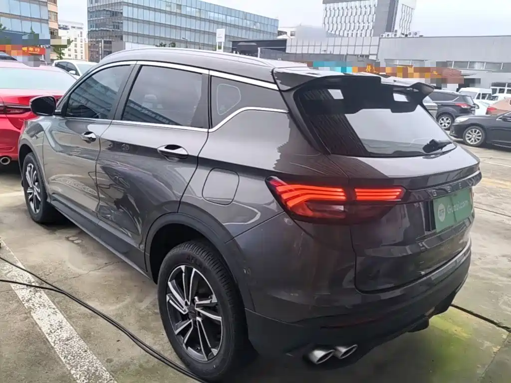 Фото 5 - Geely Coolray