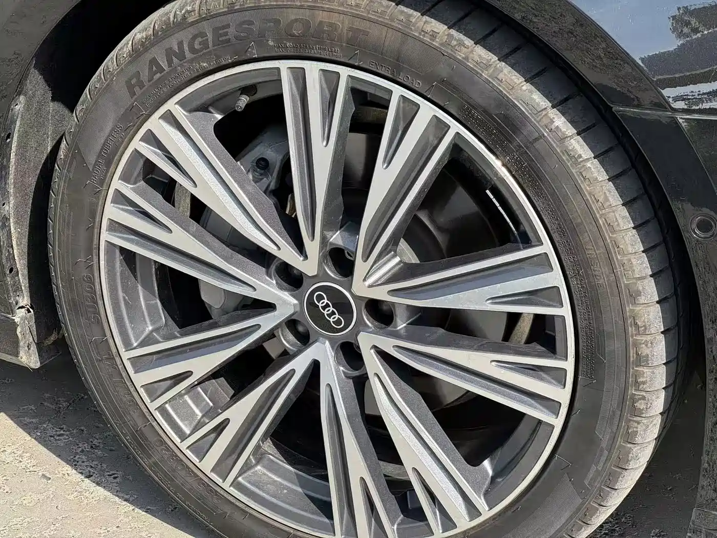 Фото 14 - Audi A6L