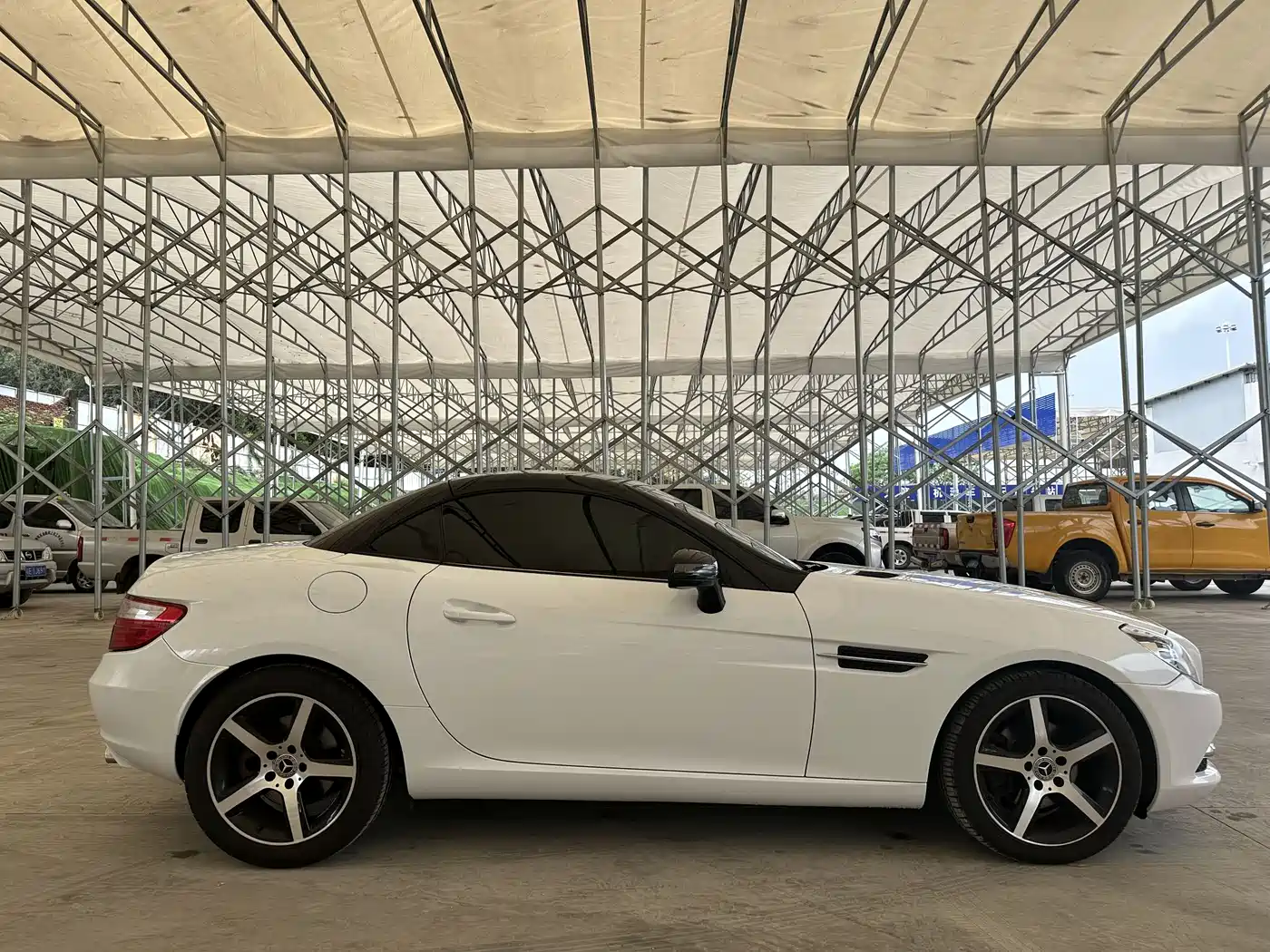 Mercedes-Benz SLK-Class 2011 SLK 200 Fashion фото 14