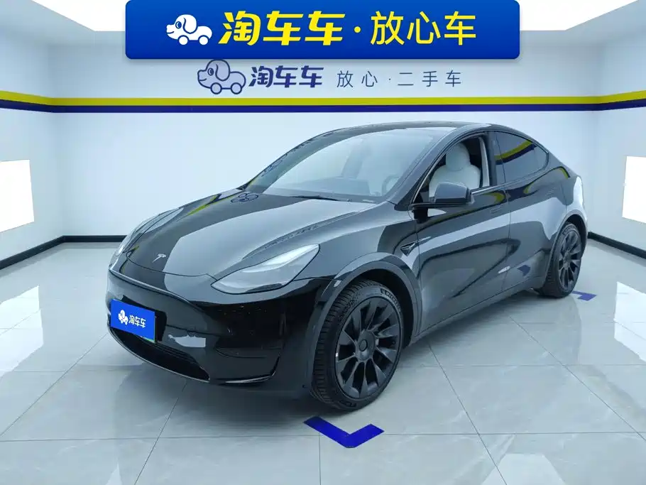 Фото 1 - Tesla Model Y