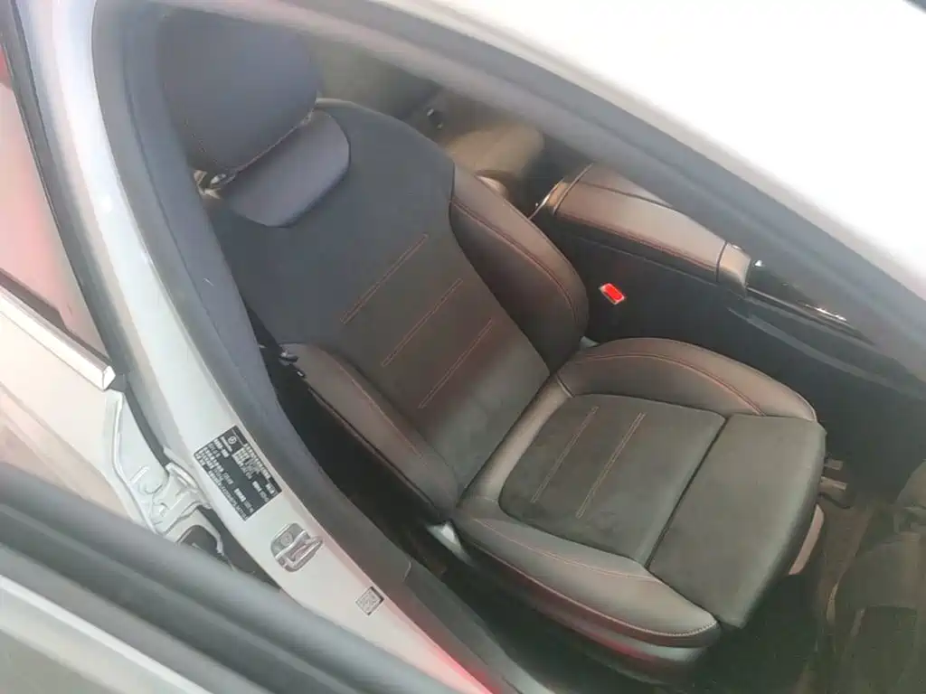 Mercedes-Benz A-Class 2025 2025 A 200 L Fashion Edition