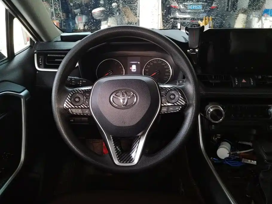 Фото 15 - Toyota Wildlander