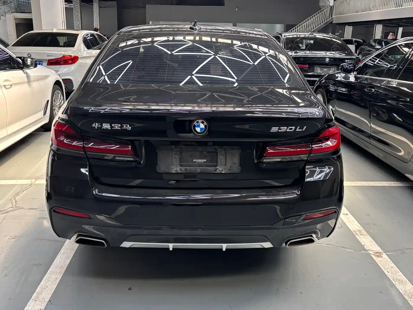 Фото 12 - BMW 5 Series