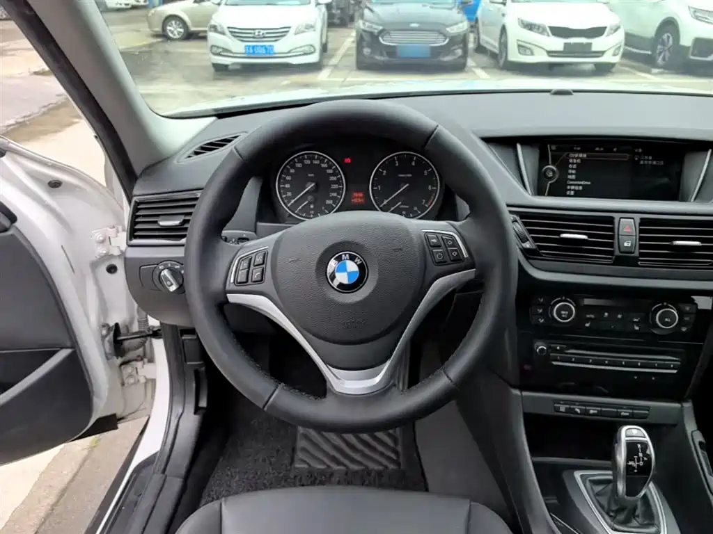 BMW X1 2015 Model sDrive18i Leading Advanced Edition фото 11