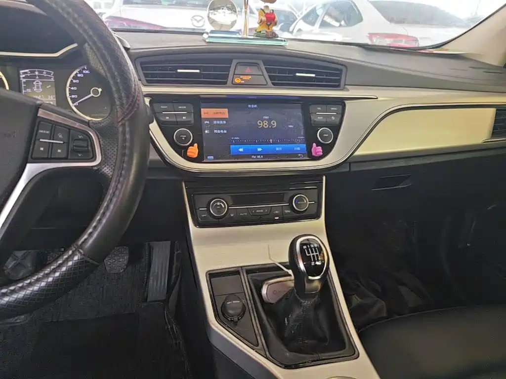 Geely Emgrand GL 2017 2017 1.3T Manual Elite