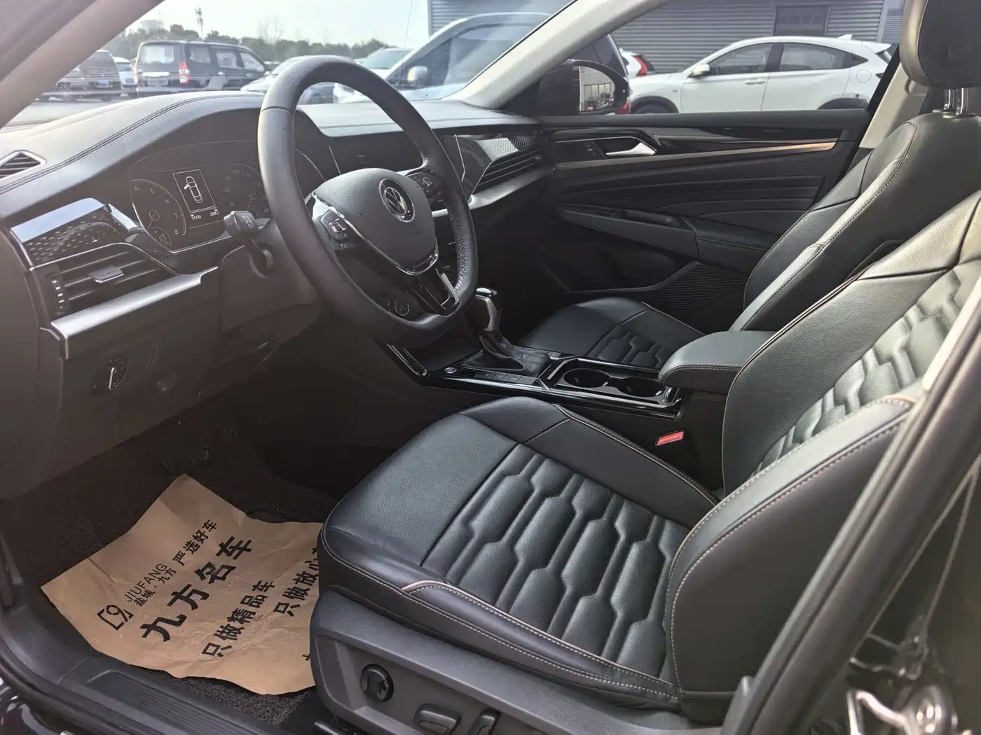 Volkswagen Passat 2021 Model 330TSI Elite Edition фото 7
