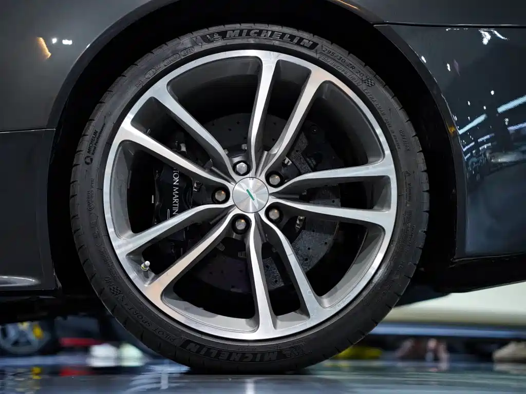 Aston Martin DBS 2010 2009 6.0 Touchtronic Coupe
