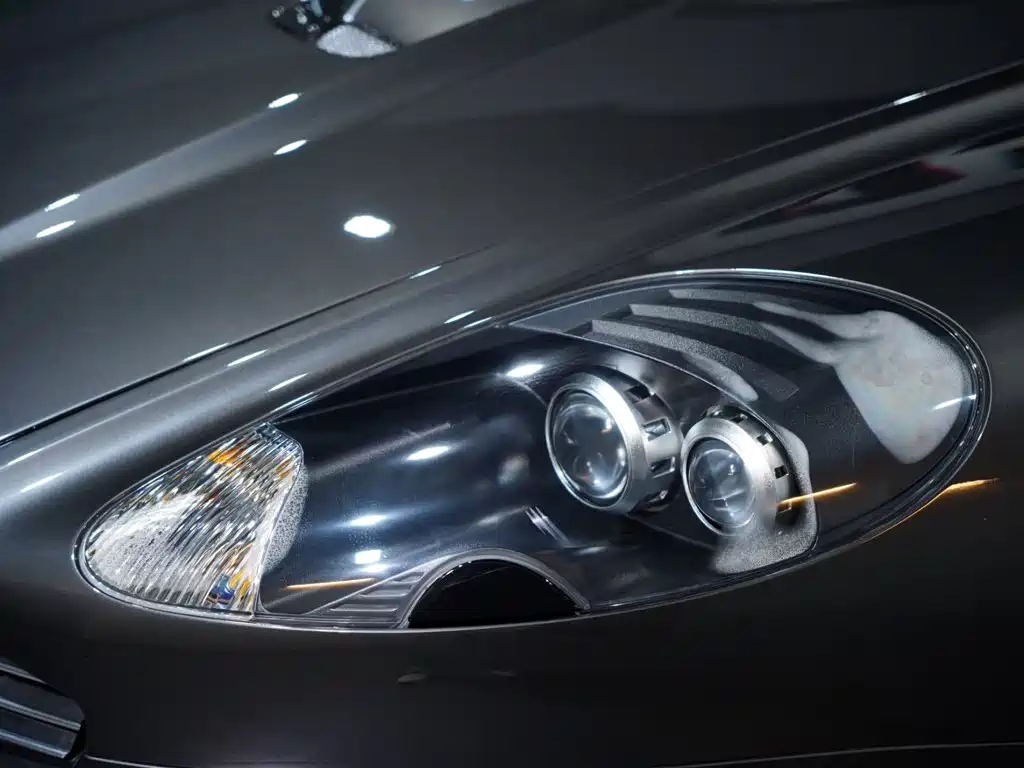 Aston Martin DBS 2010 2009 6.0 Touchtronic Coupe