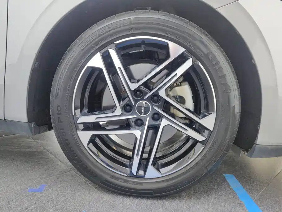 Roewe D7 2023 2023 DMH 125km Flagship Edition