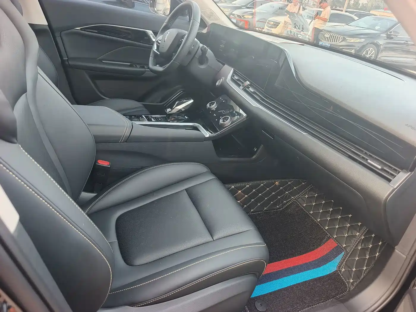 Фото 14 - Besturn B70