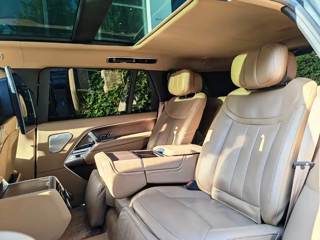 Фото 9 - Land Rover Range Rover