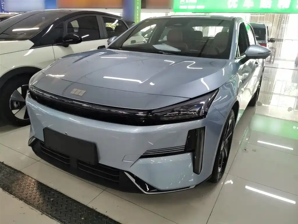 Geely Galaxy L6 2025 EM-i 140km Starship Edition