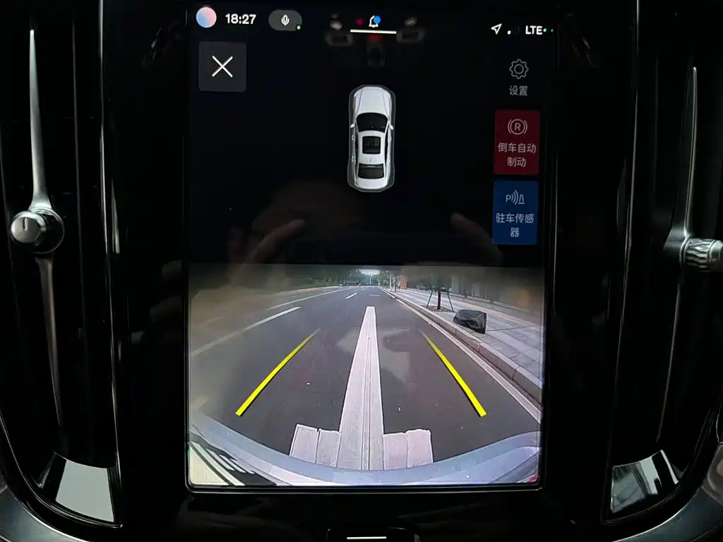 Photo 10 - Volvo S60