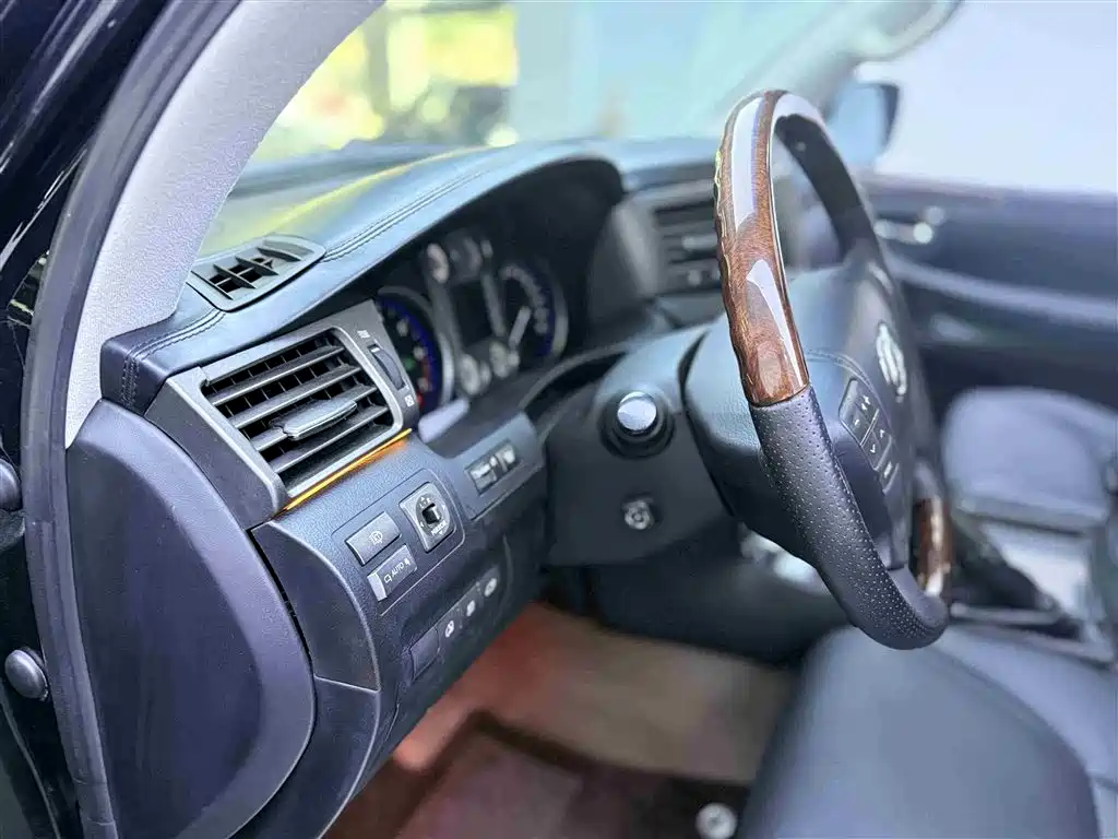 Lexus LX 2009 570 фото 7