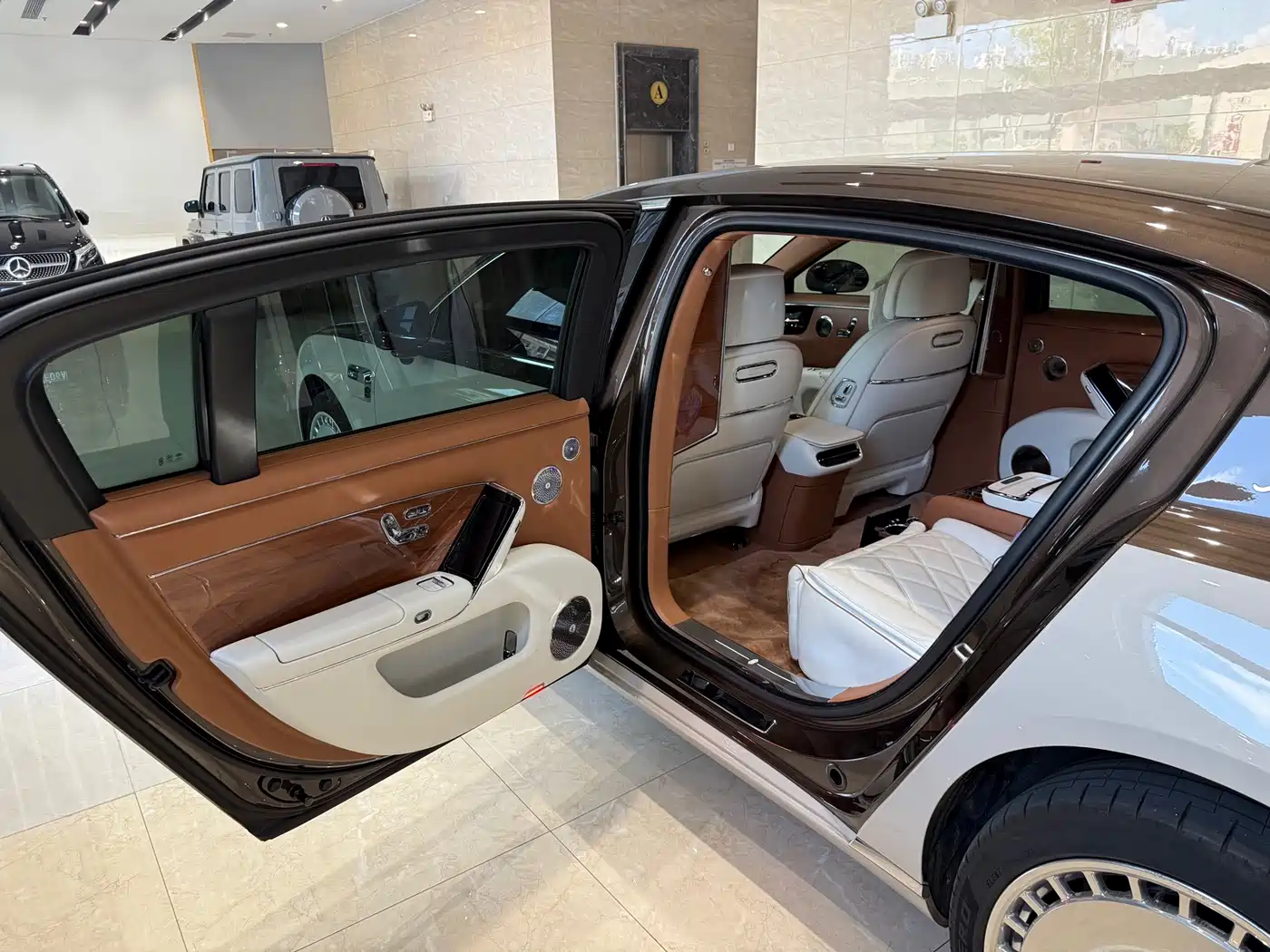 Zunjie S800 2026 2025 Model Extended Range Starlight Executive Edition 4-seater
