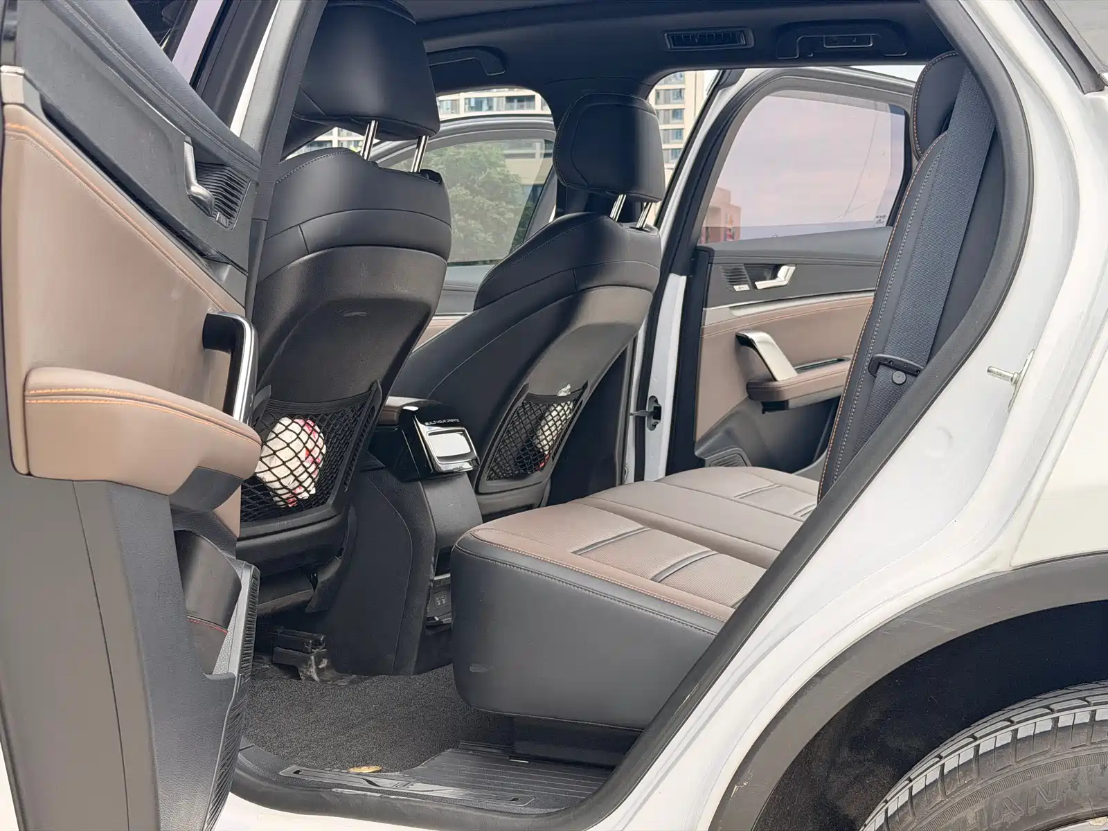 Фото 8 - BYD Tang