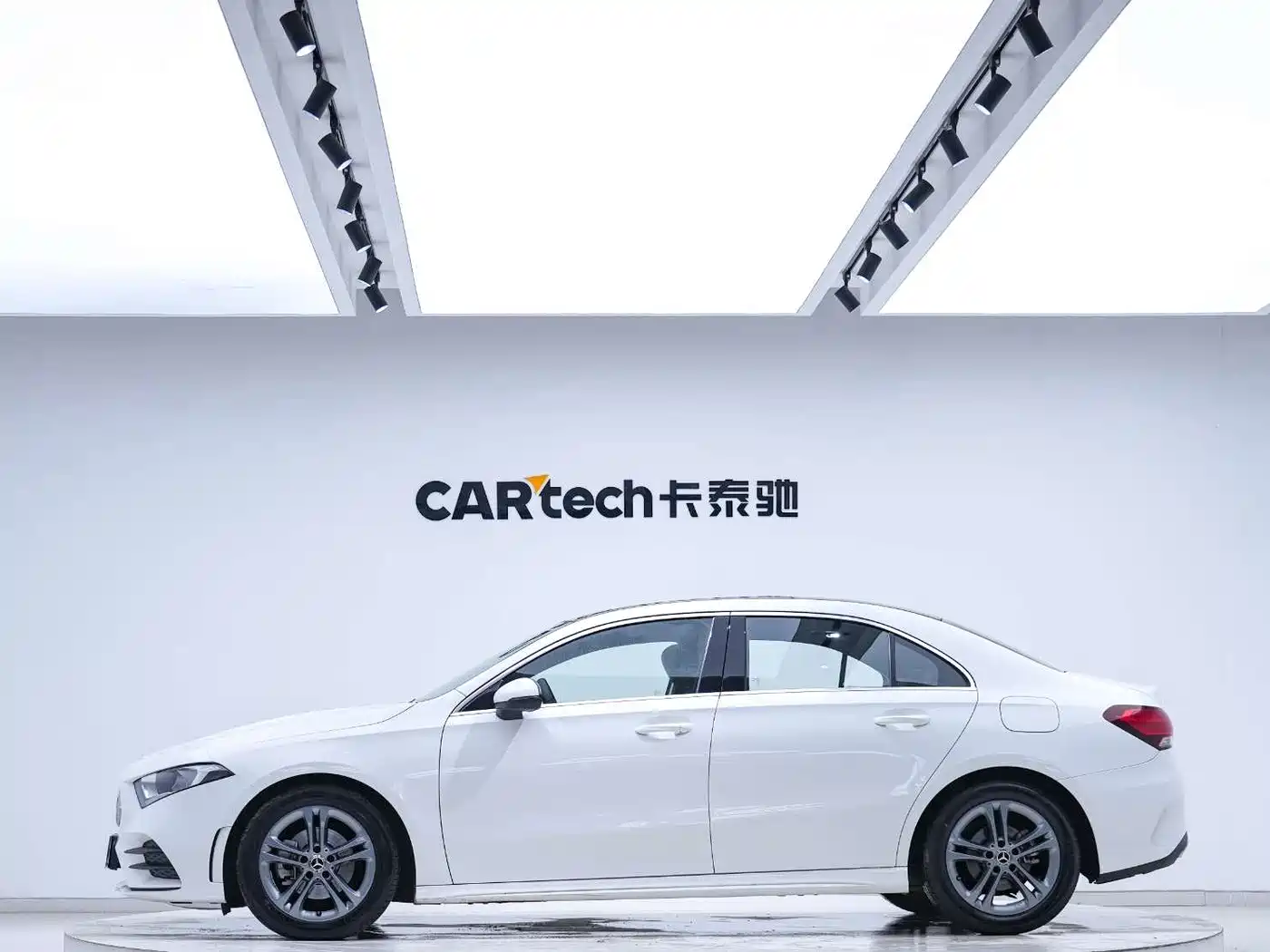 Mercedes-Benz A-Class 2022 A 180 L Sport Sedan фото 4