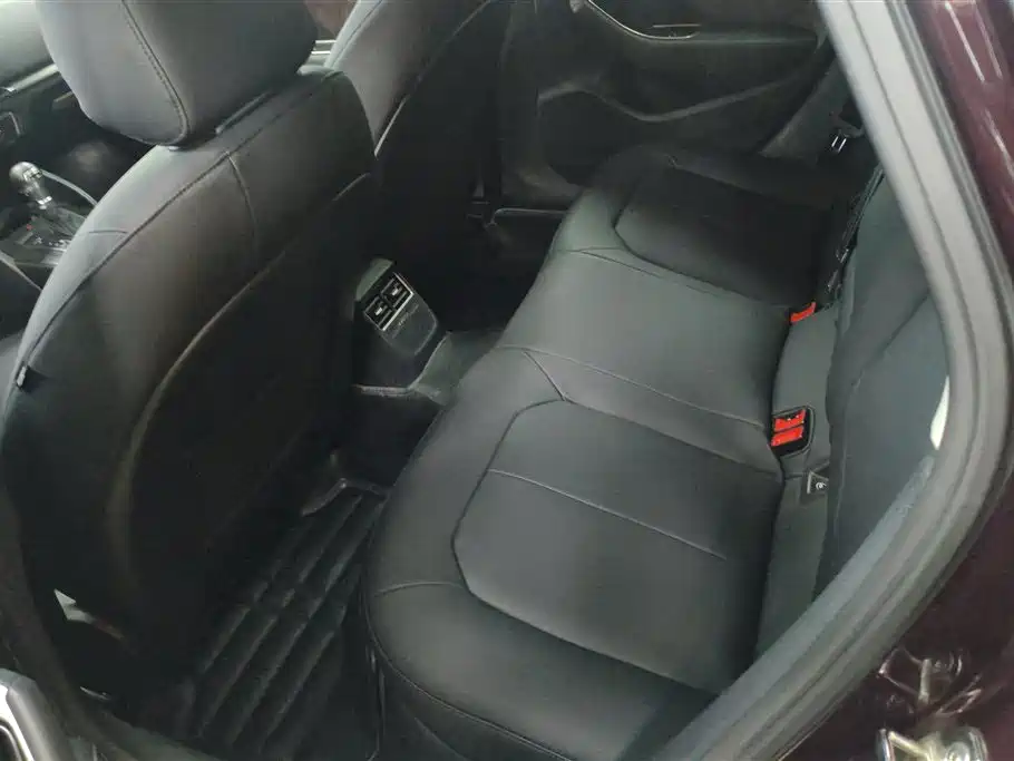 Audi A3 2016 Limousine 35 TFSI Leadership фото 11