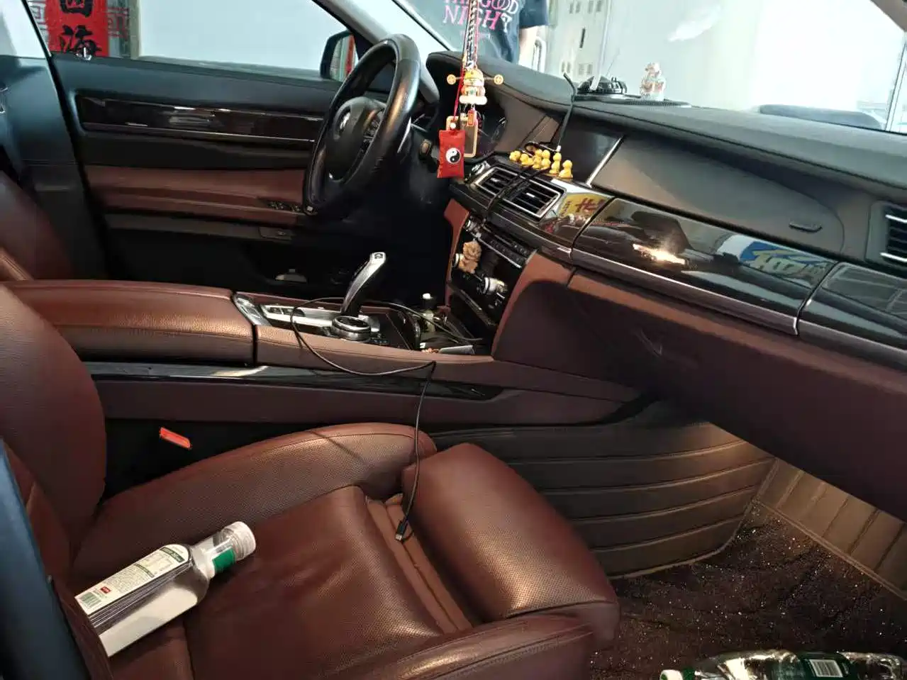 BMW 7 Series 2013 Model 740Li Leading фото 7