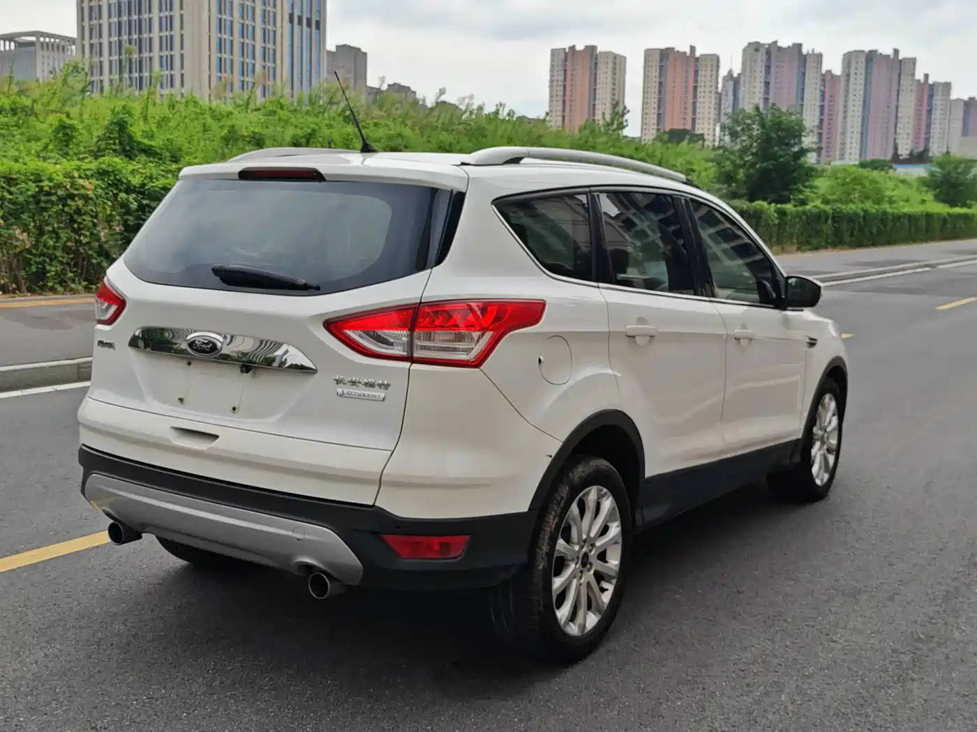 Ford Kuga 2014 2013 1.6L GTDi FWD Trend