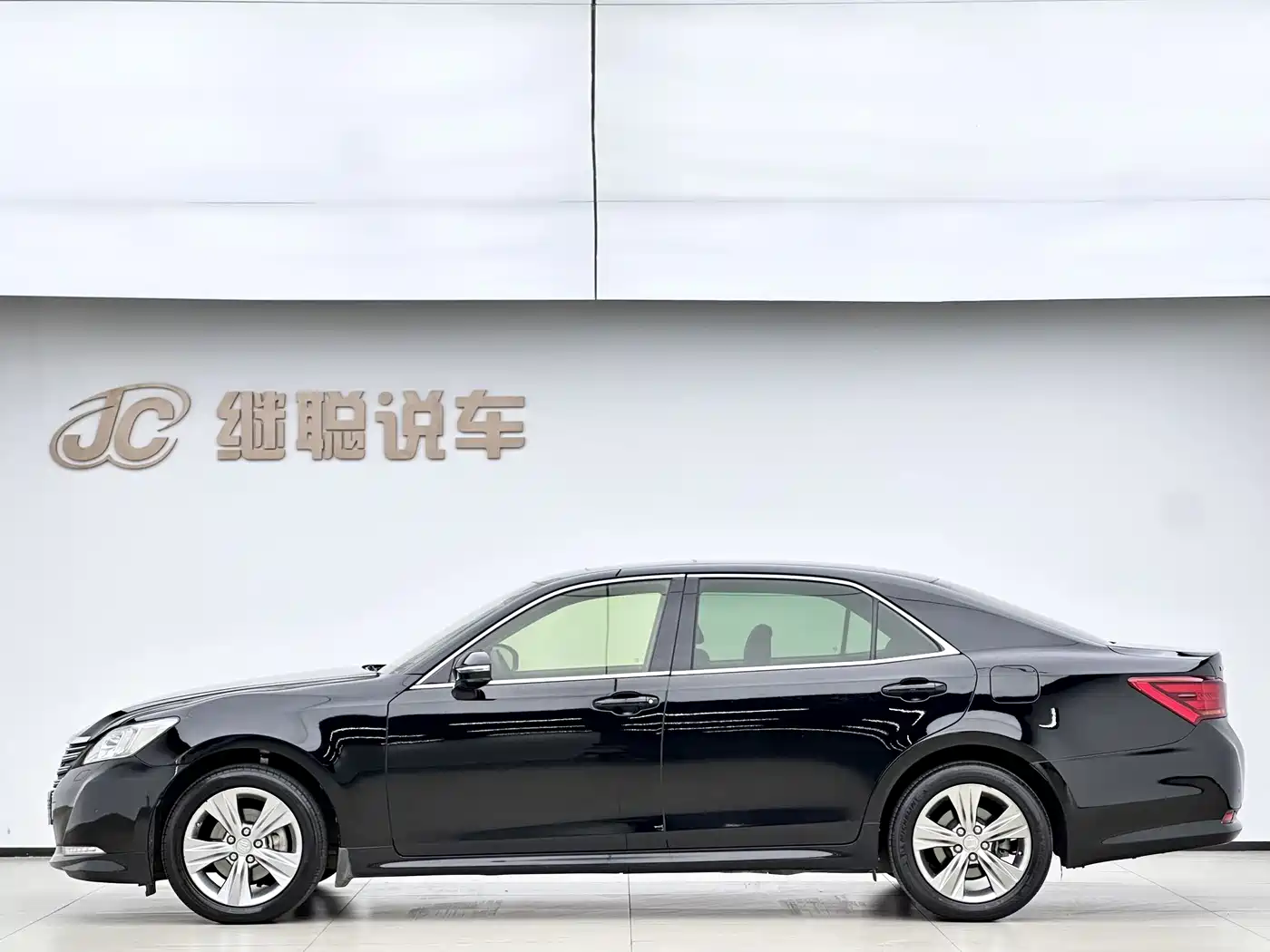 Toyota Crown 2015 2.5L Smart Edition фото 14