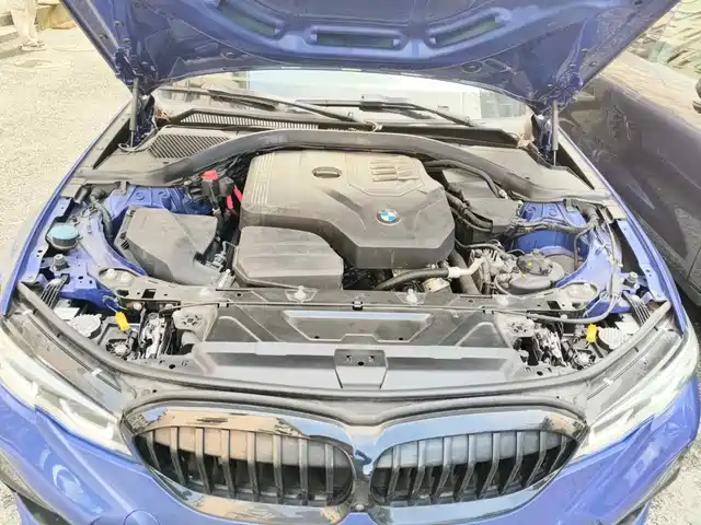 BMW 3 Series 2021 Facelift 325i M Sport Shadow Edition — фото 3