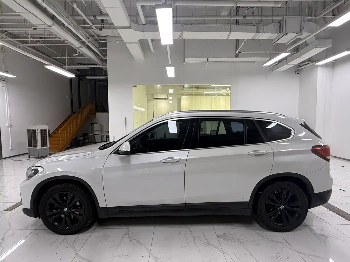 Фото 3 - BMW X1